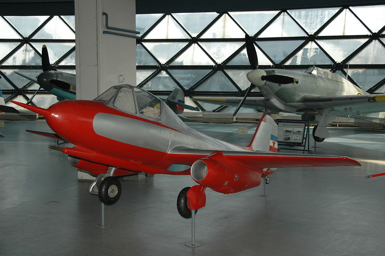 Ikarus_451_M
