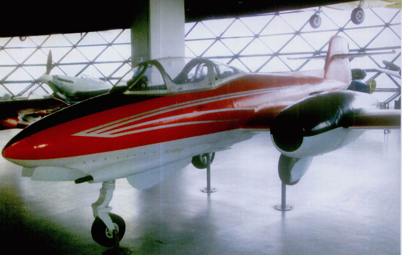 Ikarus_T-451MM